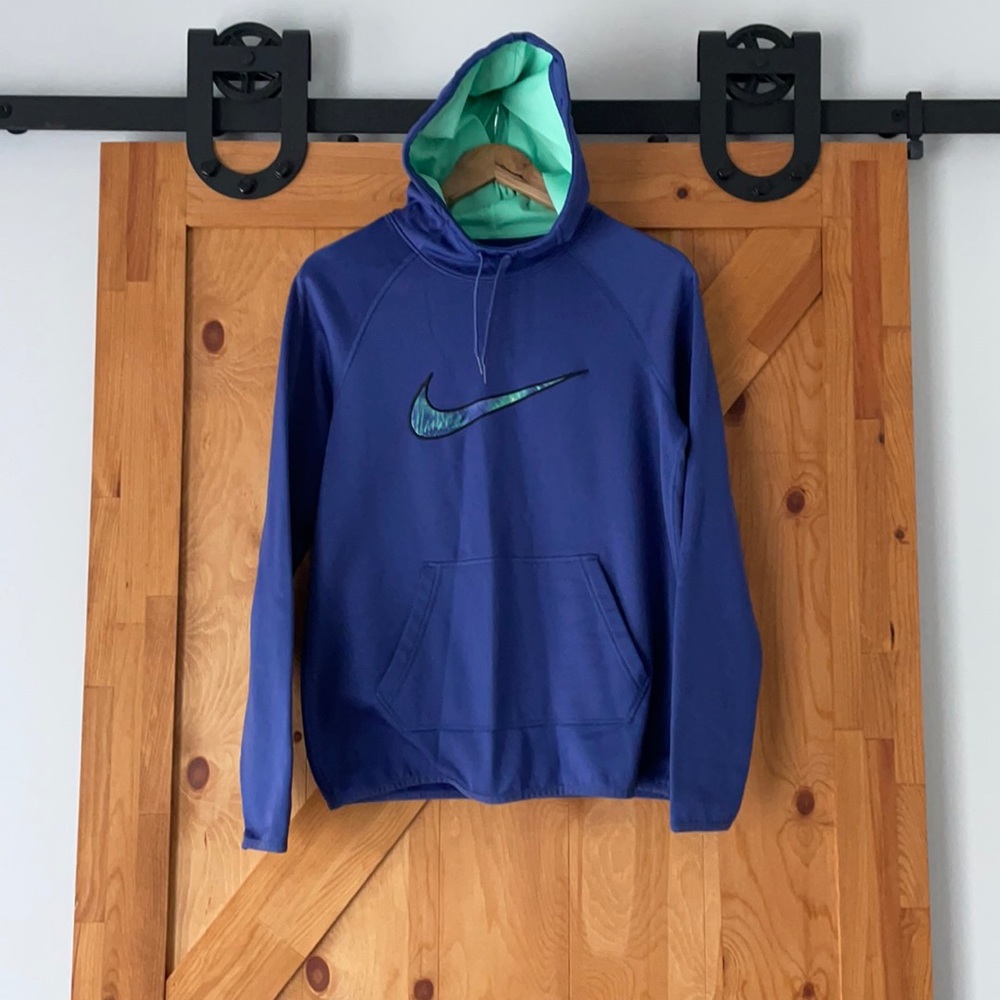 CUSTOM MADE NIKE SWEATSHIRT